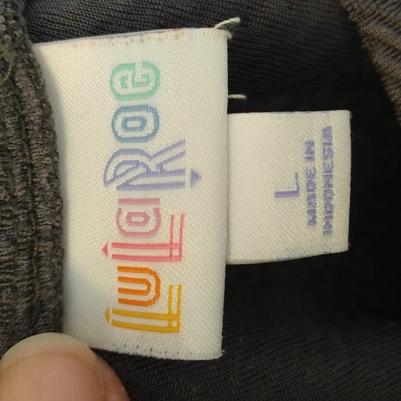 LuLaroe, gray skirt, size L, stretchy, used, womens - Picture 4 of 5